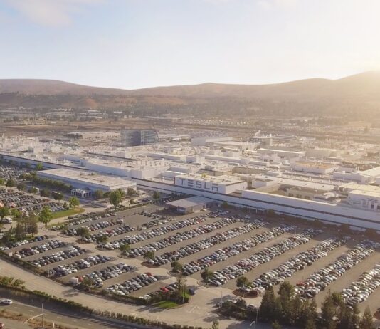 The Tesla Gigafactory in California and the automation of the battery manufacturing process