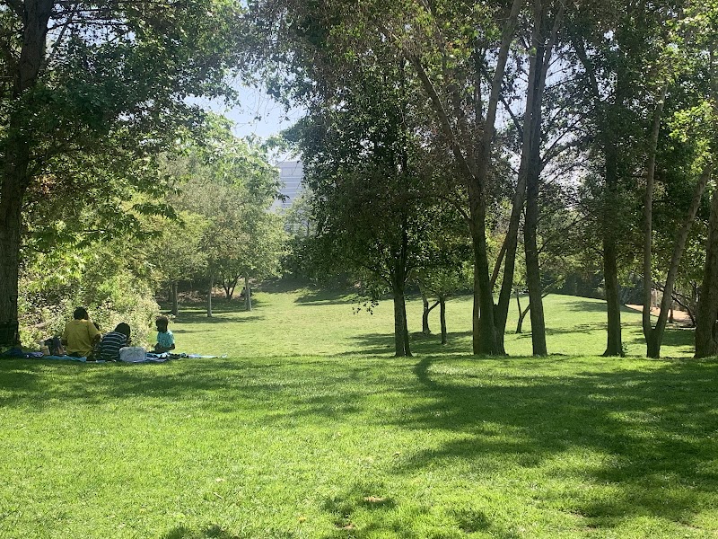 Vista Hermosa Natural Park, Mountains Recreation & Conservation Authority